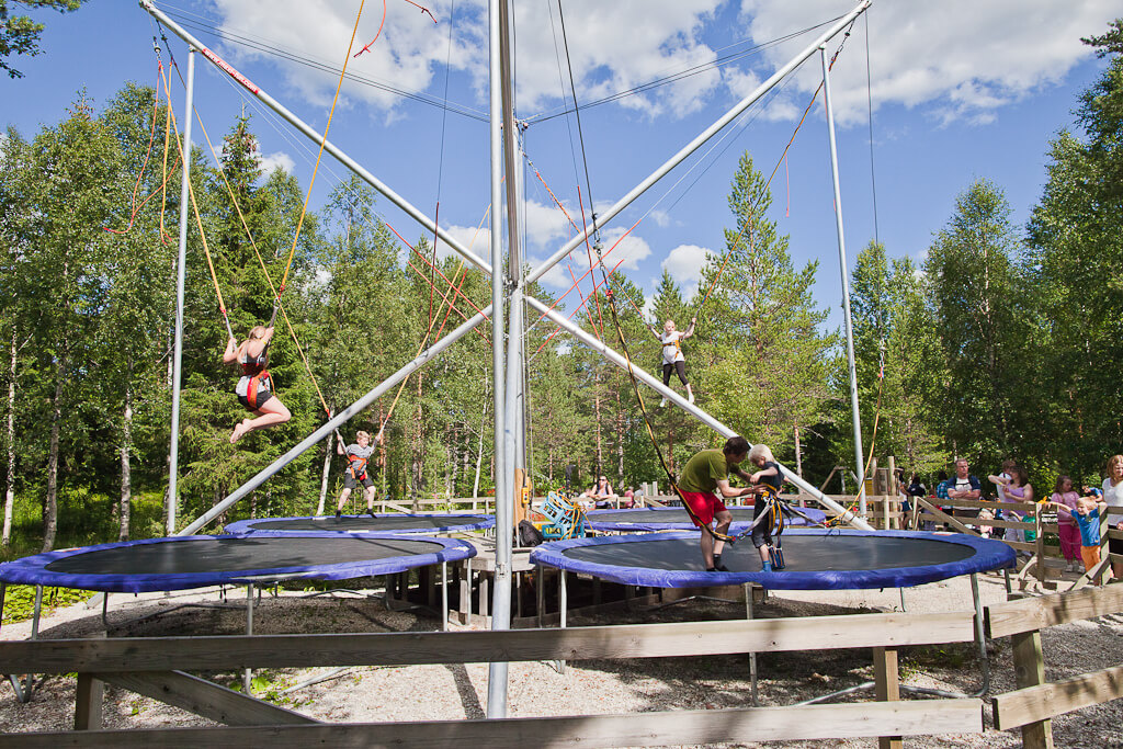 5028924725_0639504791_b